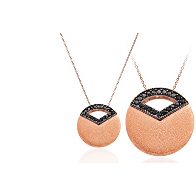 14 Ayar Rose Altın Siyah Taşlı Kolye