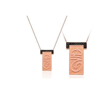 14 Ayar Rose Altın Siyah Taşlı Kolye