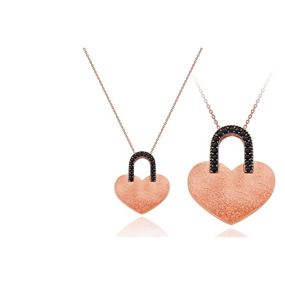 14 Ayar Rose Altın Siyah Taşlı Kolye