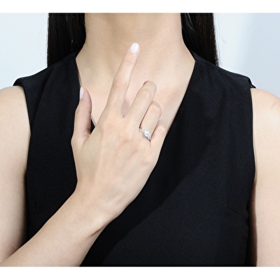 14 Ayar Beyaz Altın Trend Yüzük