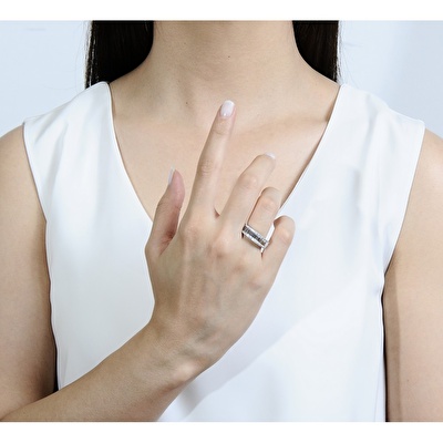 14 Ayar Beyaz Altın Baget Yüzük