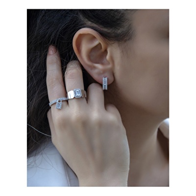 14 Ayar Beyaz Altın Baget Yüzük