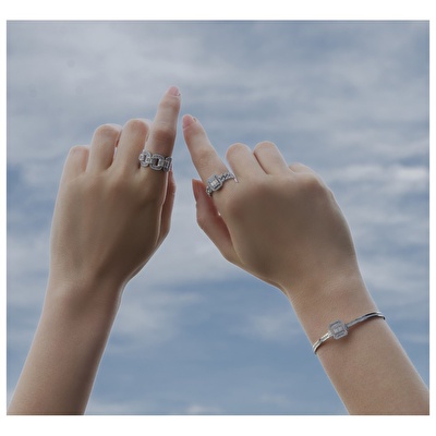 14 Ayar Beyaz Altın Baget Yüzük