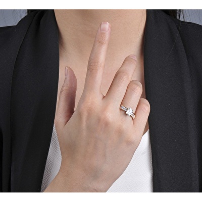 14 Ayar Sarı-Beyaz Altın Baget Yüzük