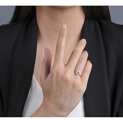 14 Ayar Sarı-Beyaz Altın Tektaş Baget Yüzük