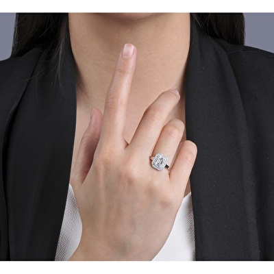 14 Ayar Beyaz Altın Baget Yüzük