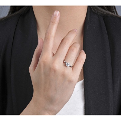 14 Ayar Beyaz Altın Baget Yüzük