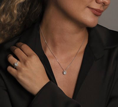 0,27 Karat Floral Pırlanta Kolye