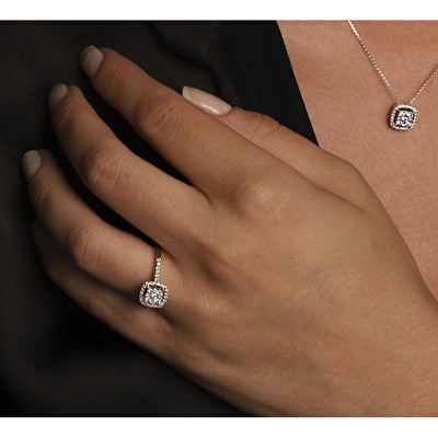 0,36 Karat Baget Pırlanta Yüzük