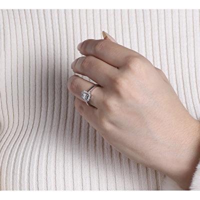 0,26 Karat Baget Pırlanta Yüzük