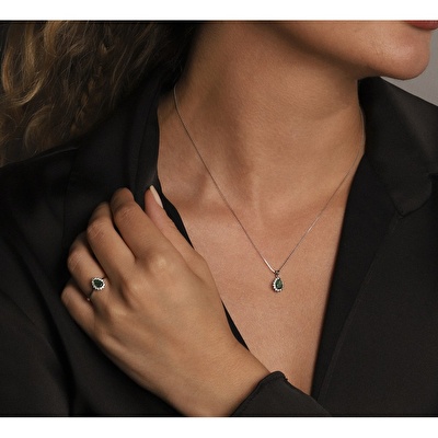 0,42 Karat Zümrüt Pırlanta Yüzük