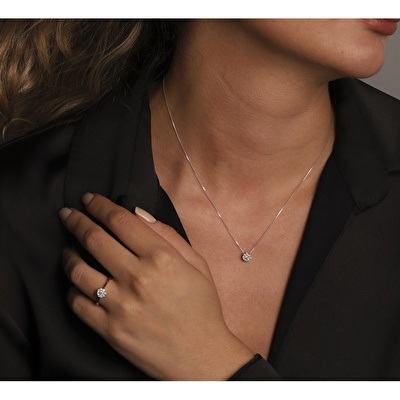 0,22 Karat Floral Pırlanta Yüzük