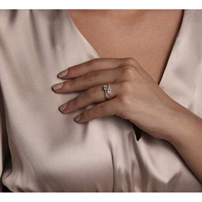 0,38 Karat Baget Pırlanta Yüzük