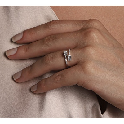 0,38 Karat Baget Pırlanta Yüzük