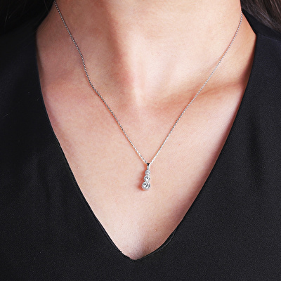 14 Ayar Beyaz Altın Tektaş Kolye