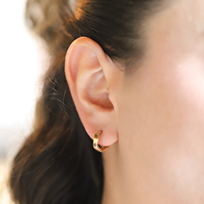 14 Ayar Sarı Altın Dalga Halka Küpe