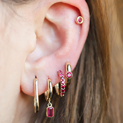 14 Ayar Sarı Altın Kırmızı Taşlı Küpe