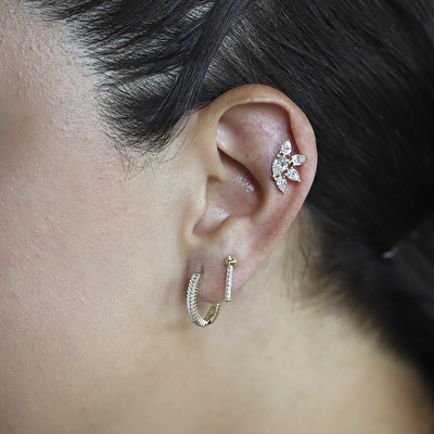 14 Ayar Sarı Altın Taşlı Tragus Piercing