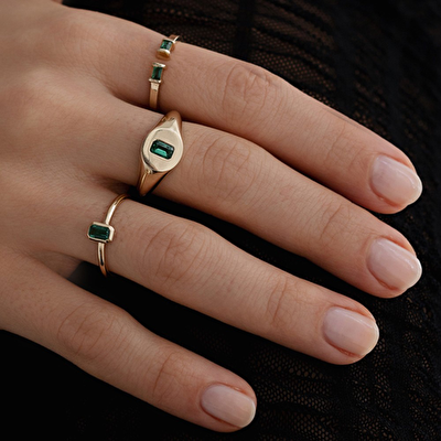 14 Ayar Sarı Altın Yeşil Taşlı Yüzük