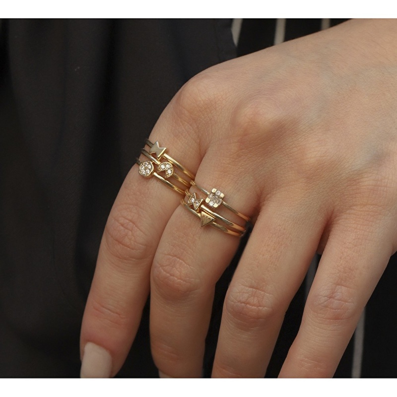 14 Ayar Sarı Altın Minimal Yüzük